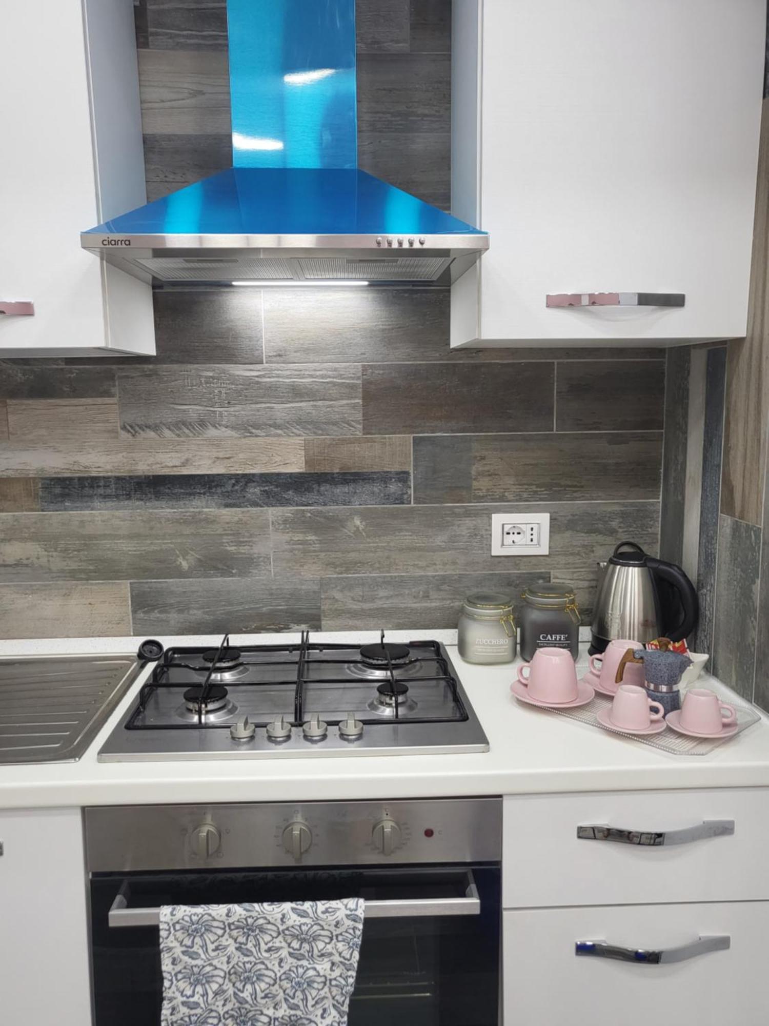 L'Approdo Di Dante Apartment Naples Bilik gambar